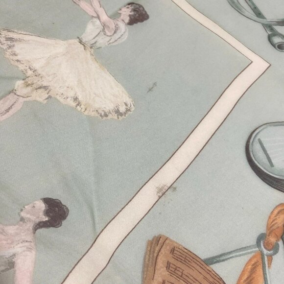 Auth HERMES Carre 90 - Light Green Cream Multi Scarf - Picture 3 of 7